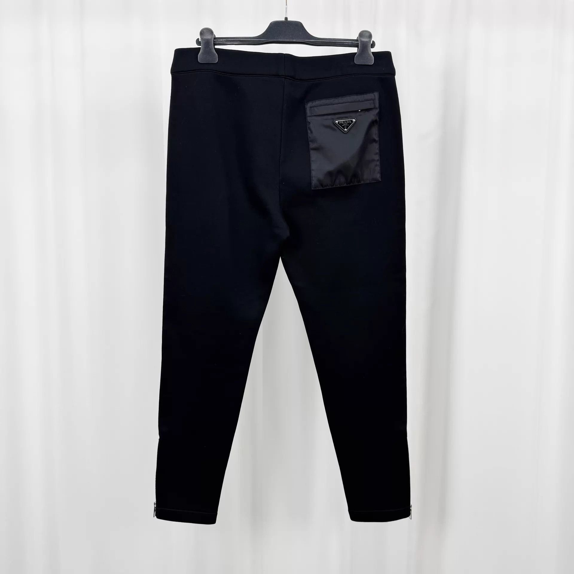 Prada Prada Triangle Logo Nylon Trousers M 99 New KL11375 Size US 32 / EU 48 - 1 Thumbnail