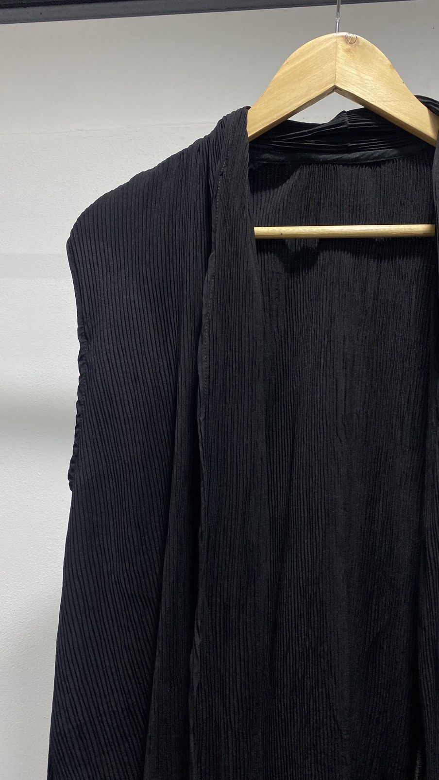 Issey Miyake × Japanese Brand × Ne-Net ❌DELETE TODAY❌Issey Miyake Inspired Pleats Please Sleeveless Size US M / EU 48-50 / 2 - 4 Thumbnail