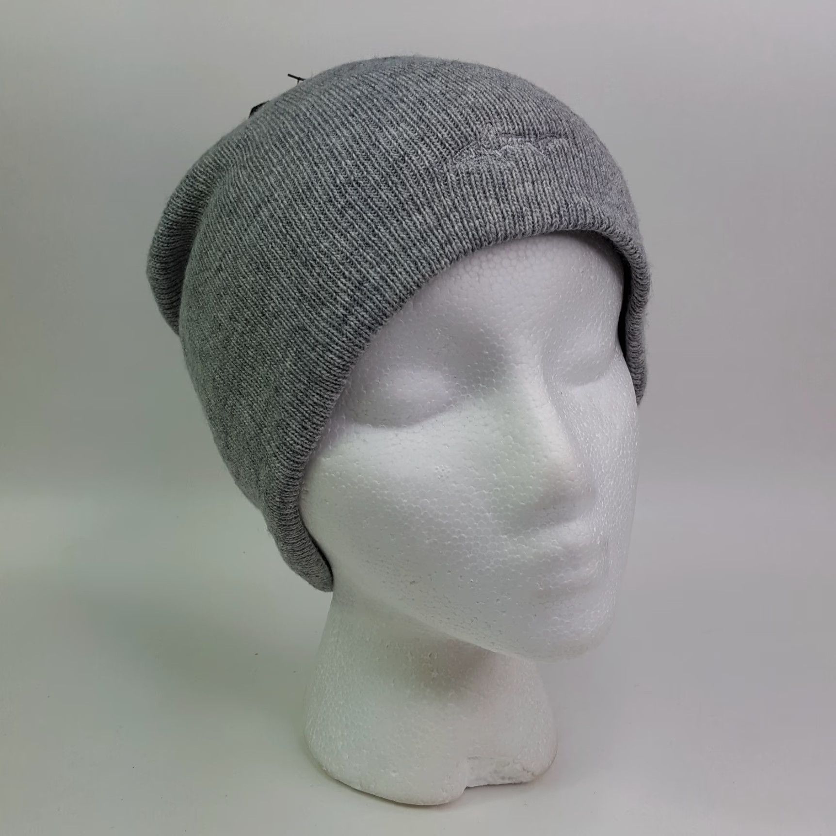 Logo 7 VINTAGE Greg Norman Golf Shark Logo Knit Beanie Adult One Size Toboggan Hat Cap Gray Size ONE SIZE - 7 Thumbnail