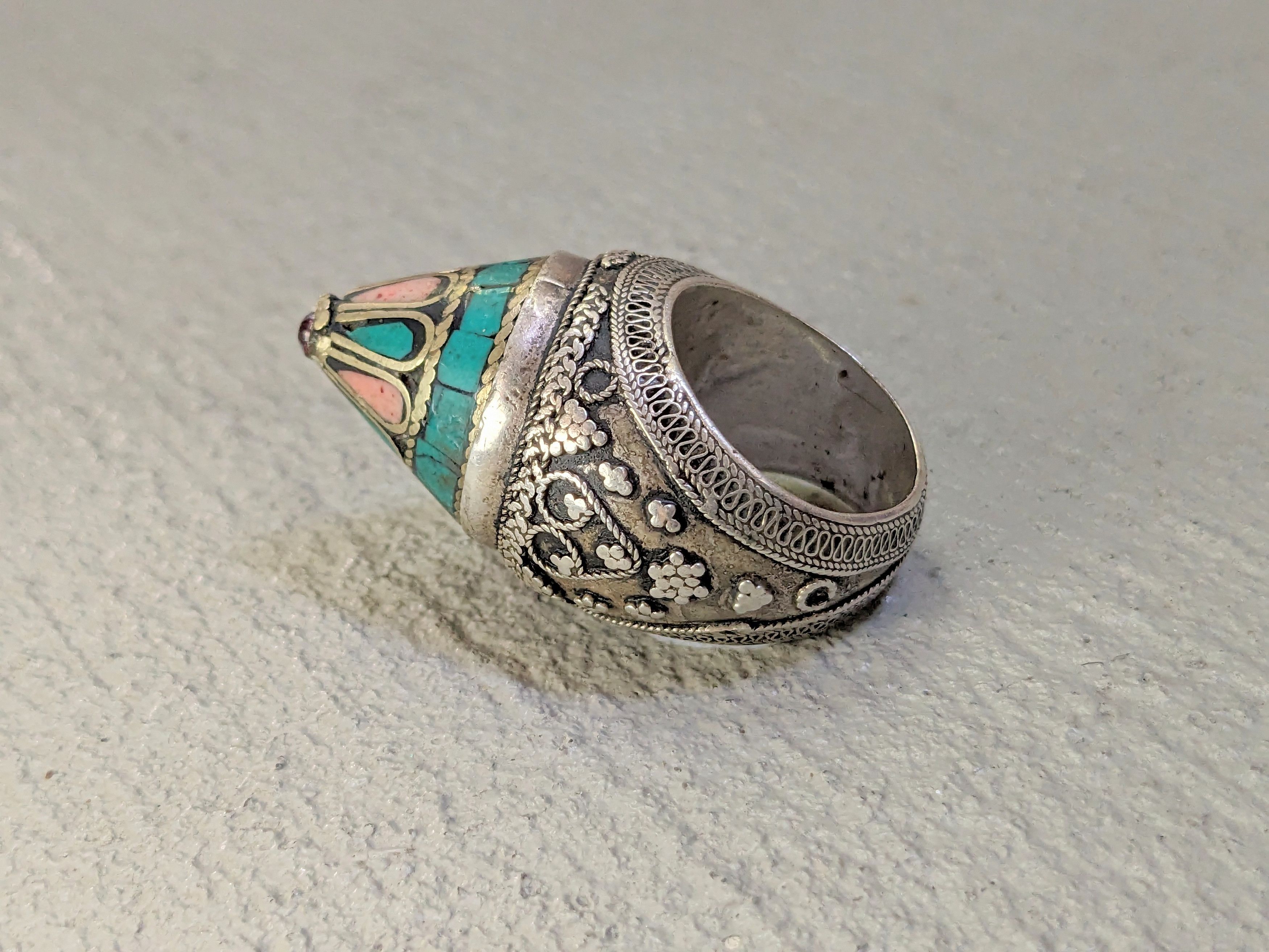 Jewelry Vintage Coral Turquoise Ring 8.5 Tribal Kuchi Afghanistan Size ONE SIZE - 4 Thumbnail