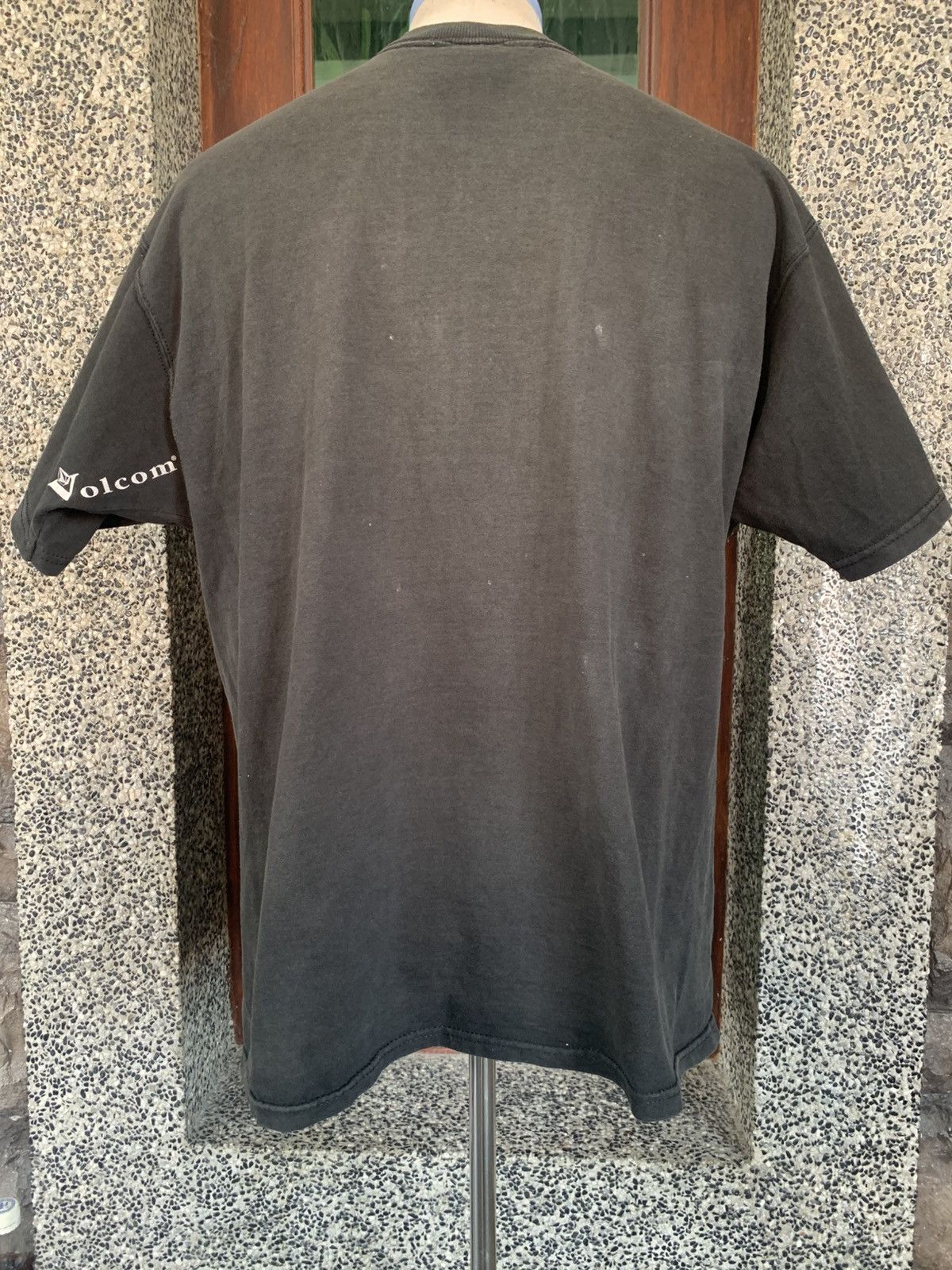 Vintage × Volcom Vintage Volcom T shirt Size US L / EU 52-54 / 3 - 6 Thumbnail