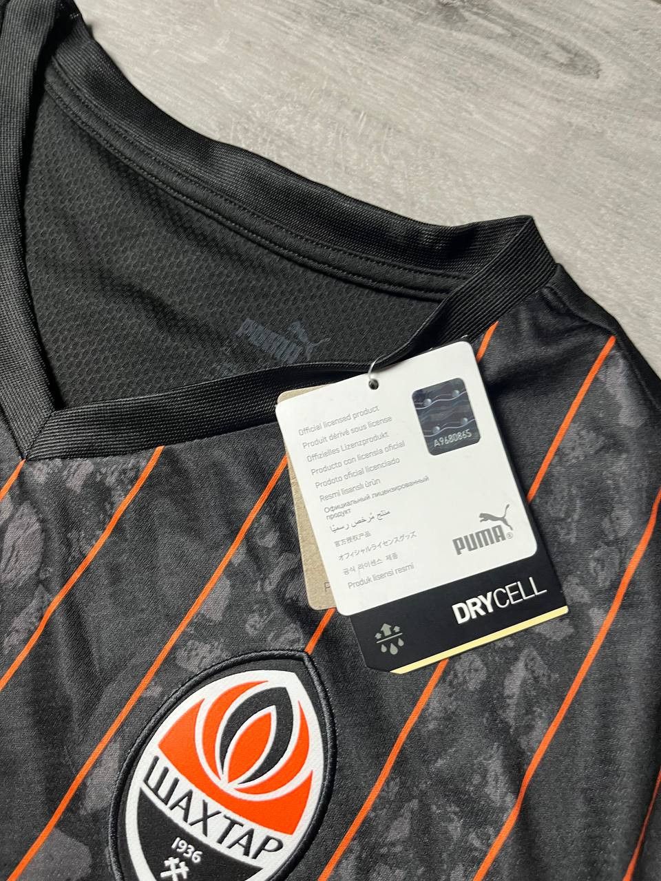 Puma SHAKHTAR DONETSK 2021 2022 SHIRT SOCCER JERSEY PUMA size XL Size US XL / EU 56 / 4 - 3 Thumbnail