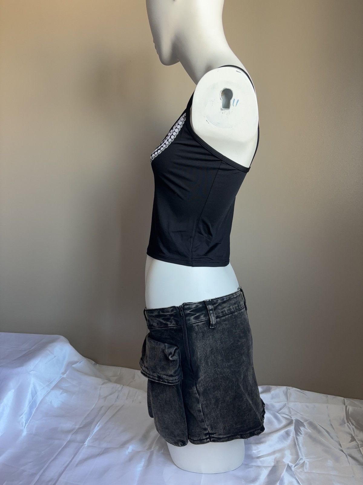 Japanese Brand × Vintage PRINTED GLAMOUR JEWELRY TANK TOP 2000s Size S / US 4 / IT 40 - 5 Thumbnail