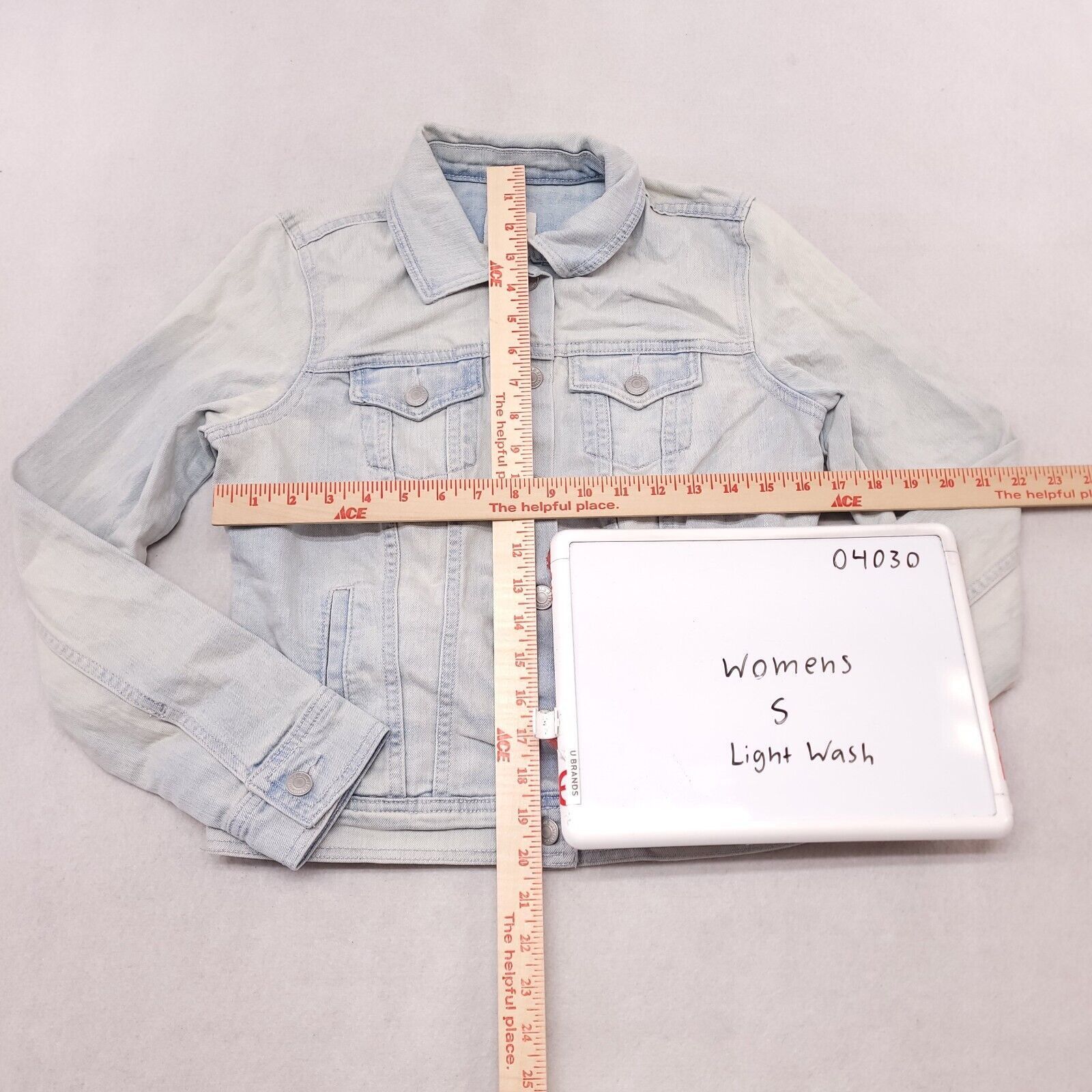 Old Navy Old Navy Button Up Denim Jean Jacket Womens Size S Blue Size S / US 4 / IT 40 - 7 Thumbnail