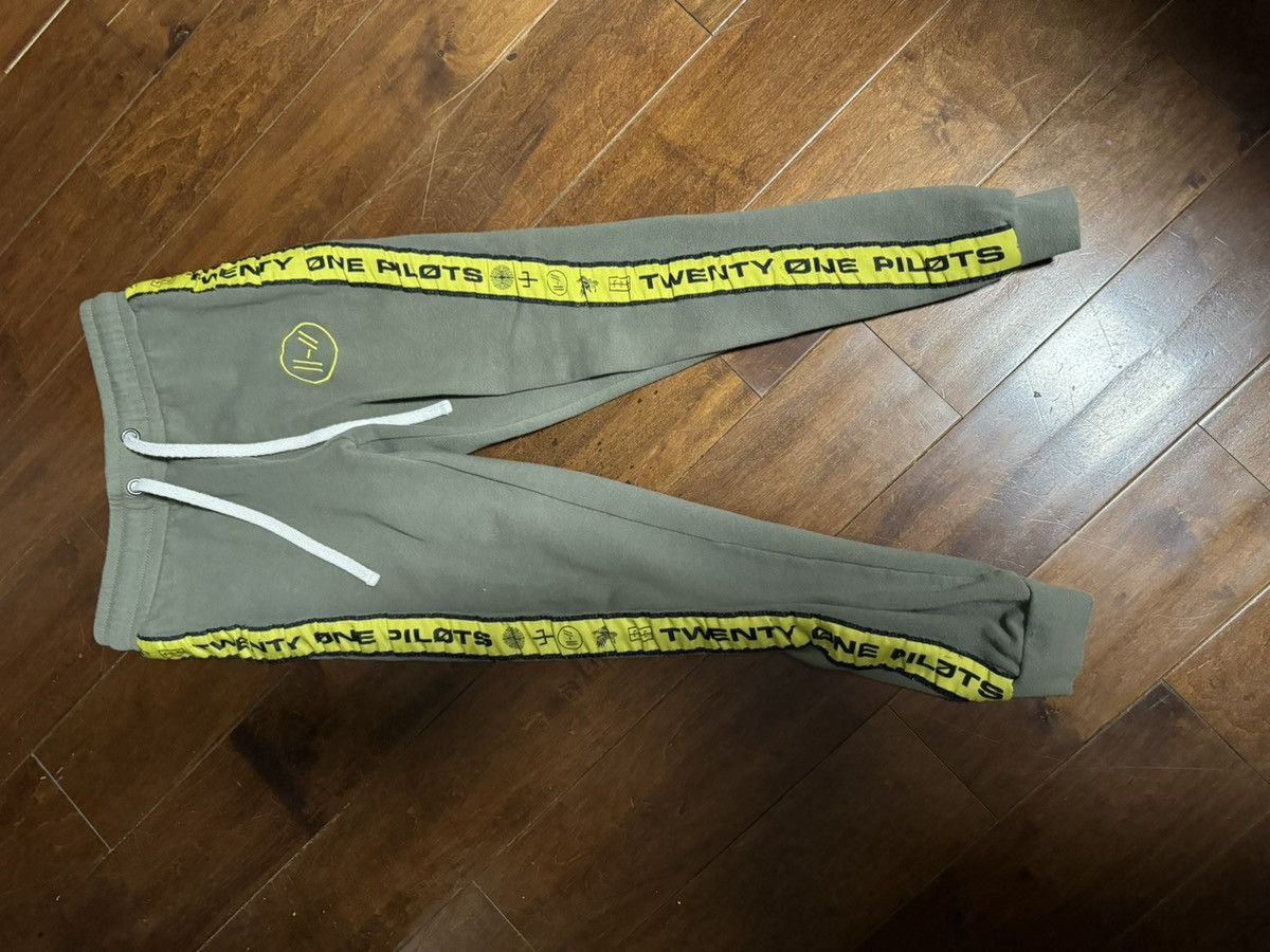 PILOT Sweatpants