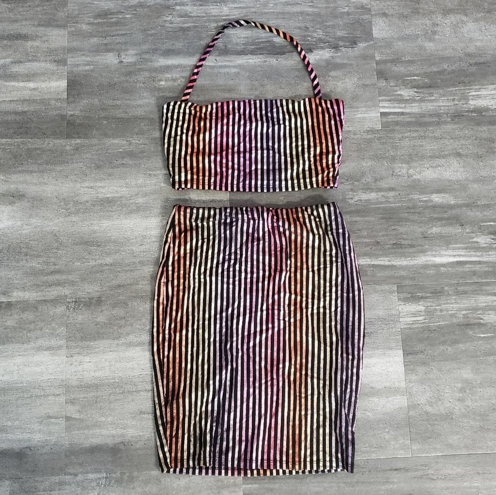 Designer Multicolored Metallic Black Bead Striped Set Size 36" / US 14 / IT 50 - 3 Thumbnail