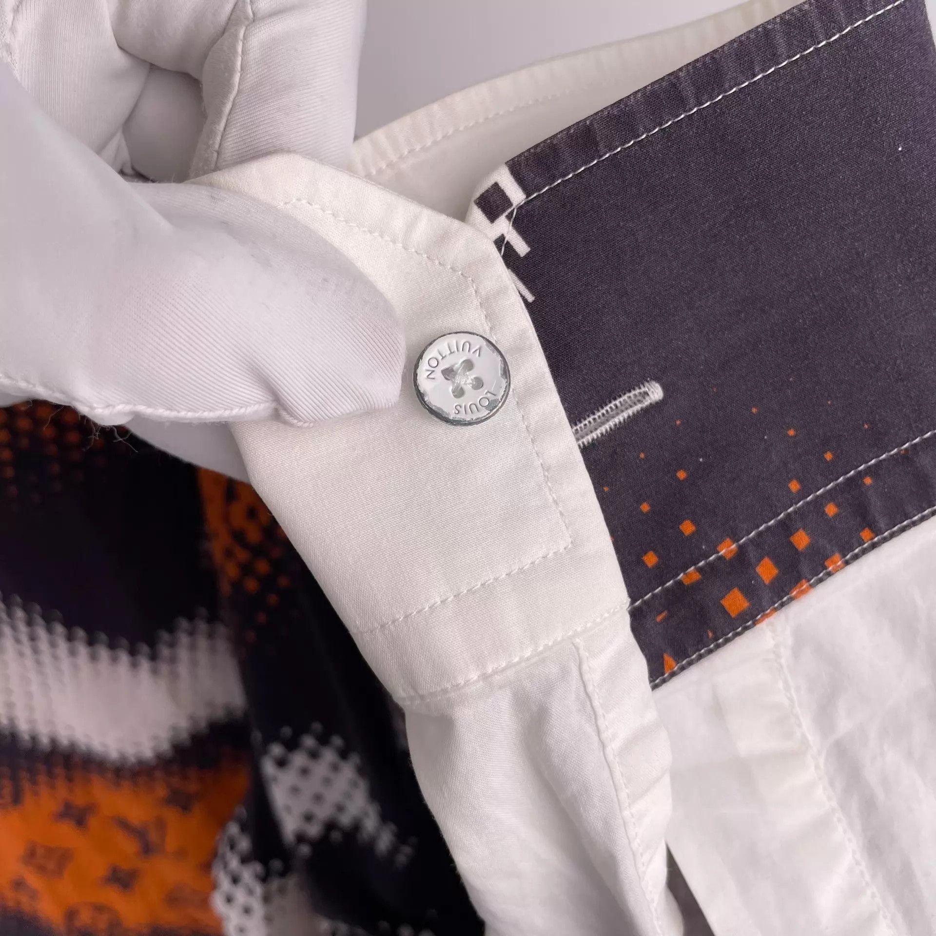 Louis Vuitton LV 24SS Bonfire Sunset Full Logo SB LS Shirt M Size US M / EU 48-50 / 2 - 3 Thumbnail