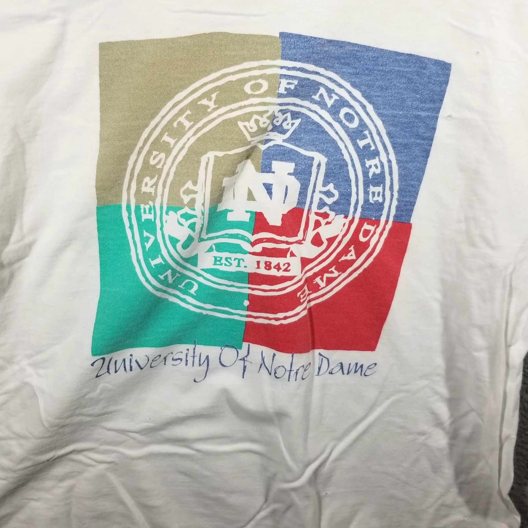 Jansport VINTAGE Notre Dame College Shirt Men XL White 90s Graphic Tee College Seal Mens Size US XL / EU 56 / 4 - 2 Thumbnail