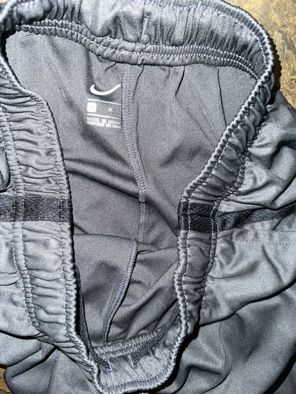 Nike Nike Training Pants Unisex Size Medium Gray Pockets Pant Size US 32 / EU 48 - 4 Thumbnail