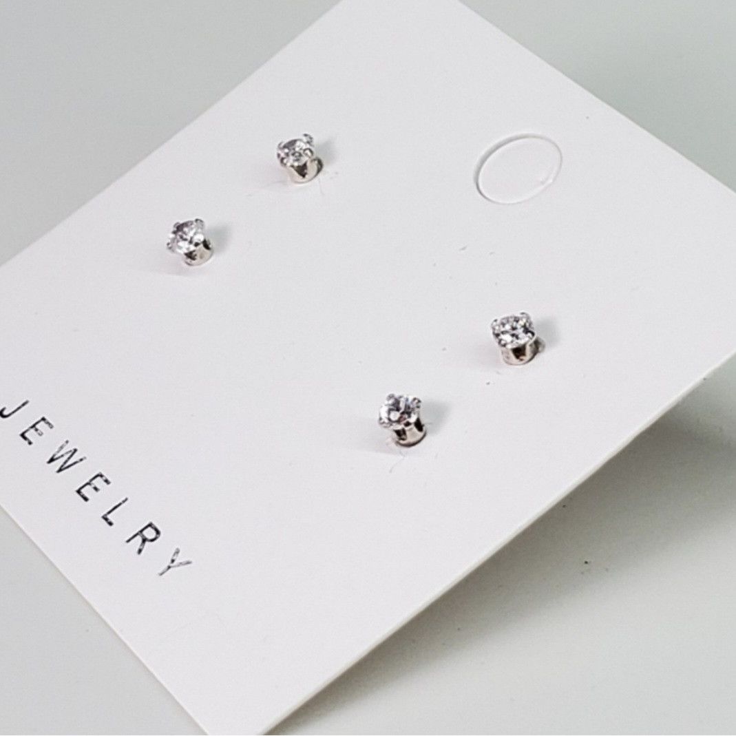 Other Jezlaine 925 CZ Stud Earrings Sterling Silver Cubic Zirconia Size ONE SIZE - 3 Thumbnail
