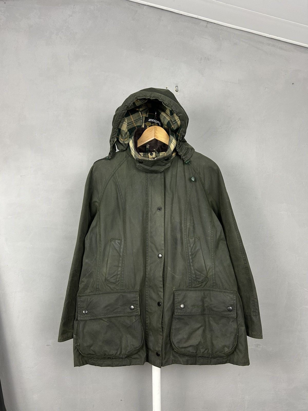Barbour Barbour Classic wax canvas jacket women vintage Size XL / US 12-14 / IT 48-50 - 1 Thumbnail