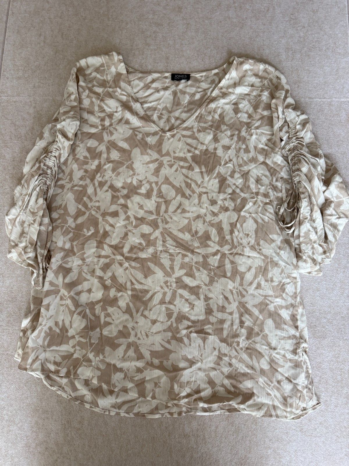 Jones New York Jones New York XL Shirt Top Floral V Neck 3/4 Sleeve R Size XL / US 12-14 / IT 48-50 - 6 Thumbnail
