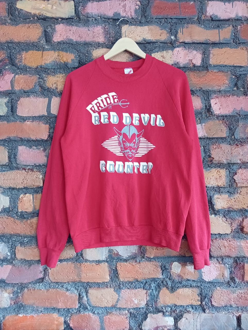 Jerzees Vintage Red Devi Sweatshirt Size US L / EU 52-54 / 3 - 1 Thumbnail