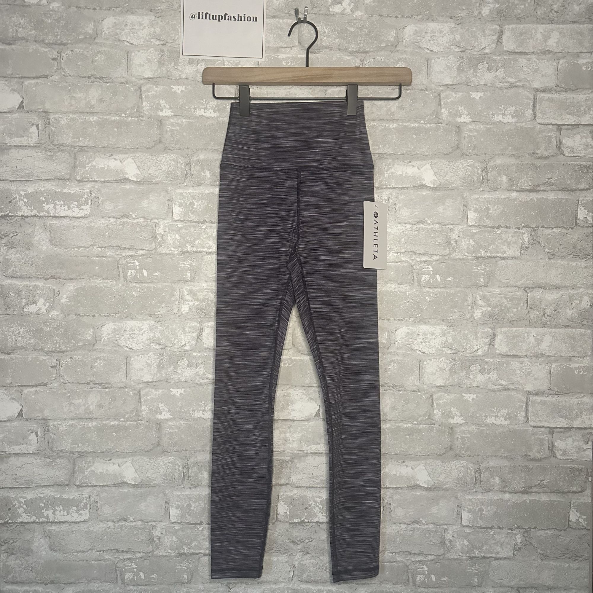 Athleta Athleta Transcend Textured 7/8 Tight NWT Size XXS Size 24" / US 00 / IT 34 - 1 Thumbnail