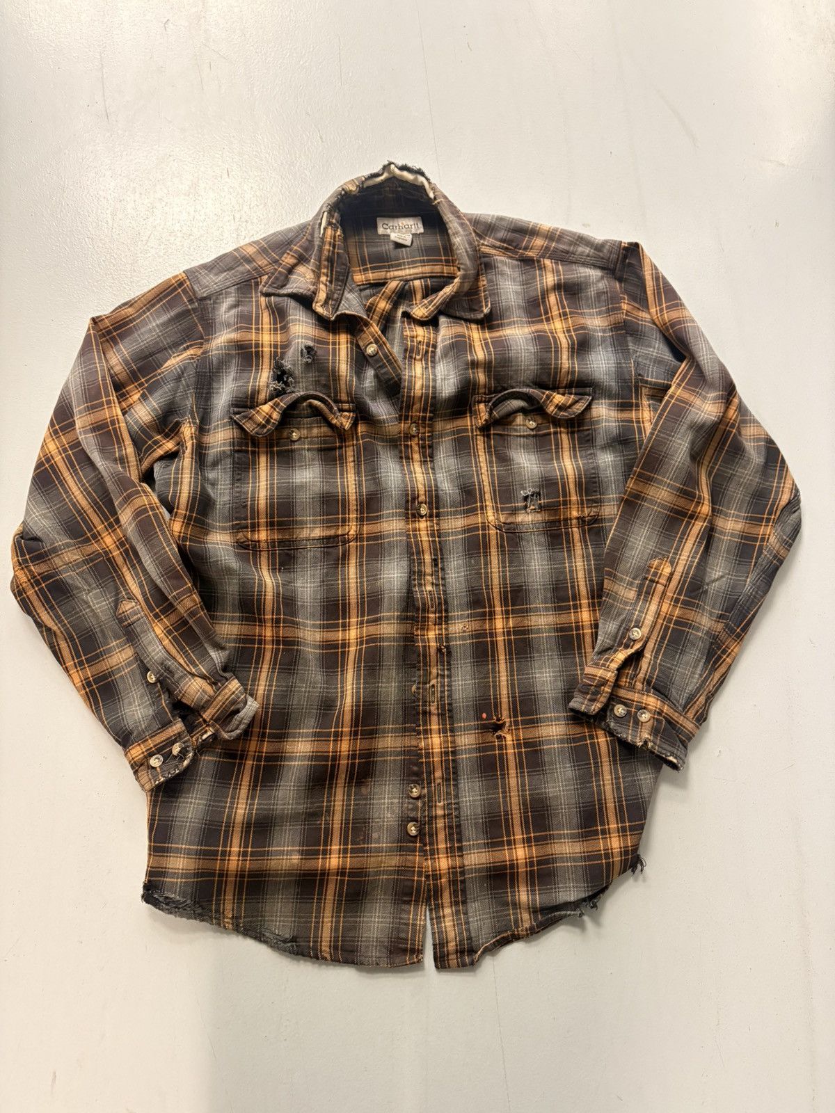 Carhartt Heavily Distressed Carhartt Plaid Flannel Shirt - Size L Size US L / EU 52-54 / 3 - 1 Thumbnail