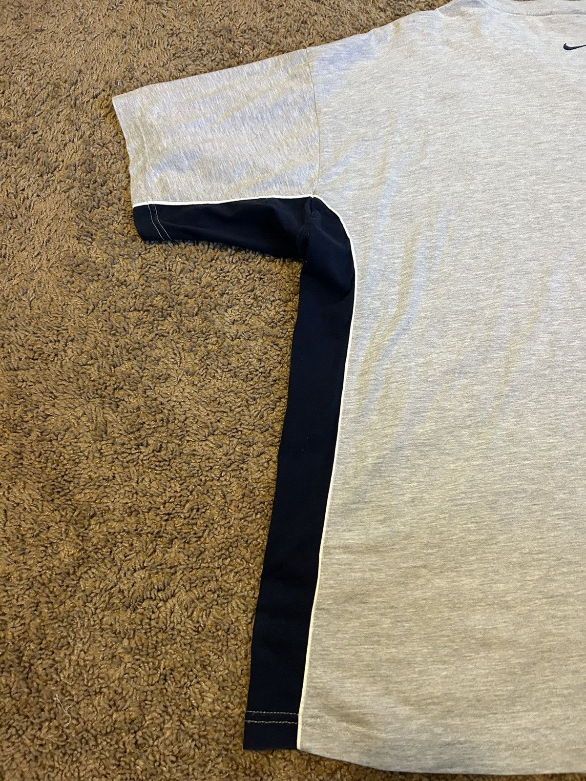 Nike Grey and blue vintage Nike t-shirt Size US XXL / EU 58 / 5 - 12 Thumbnail