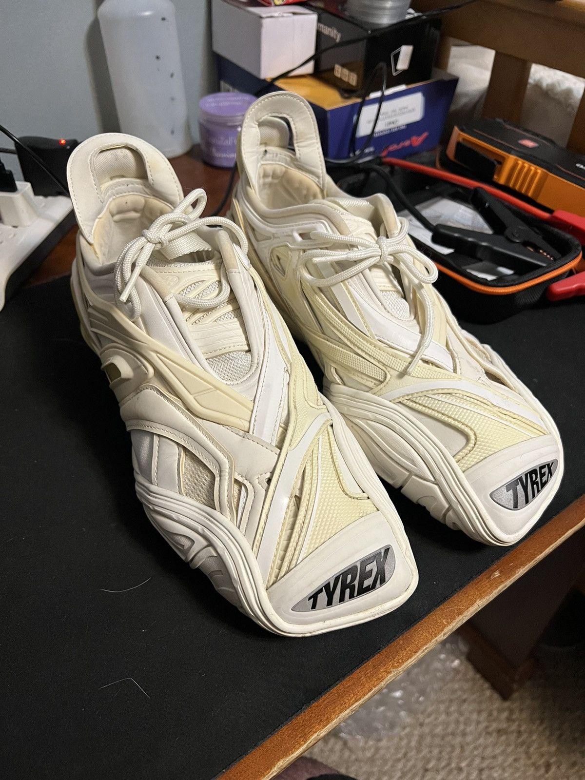【7月中限定価格】Balenciaga tyrex 42 2025年最新】tyrex 42の人気アイテム - メルカリ