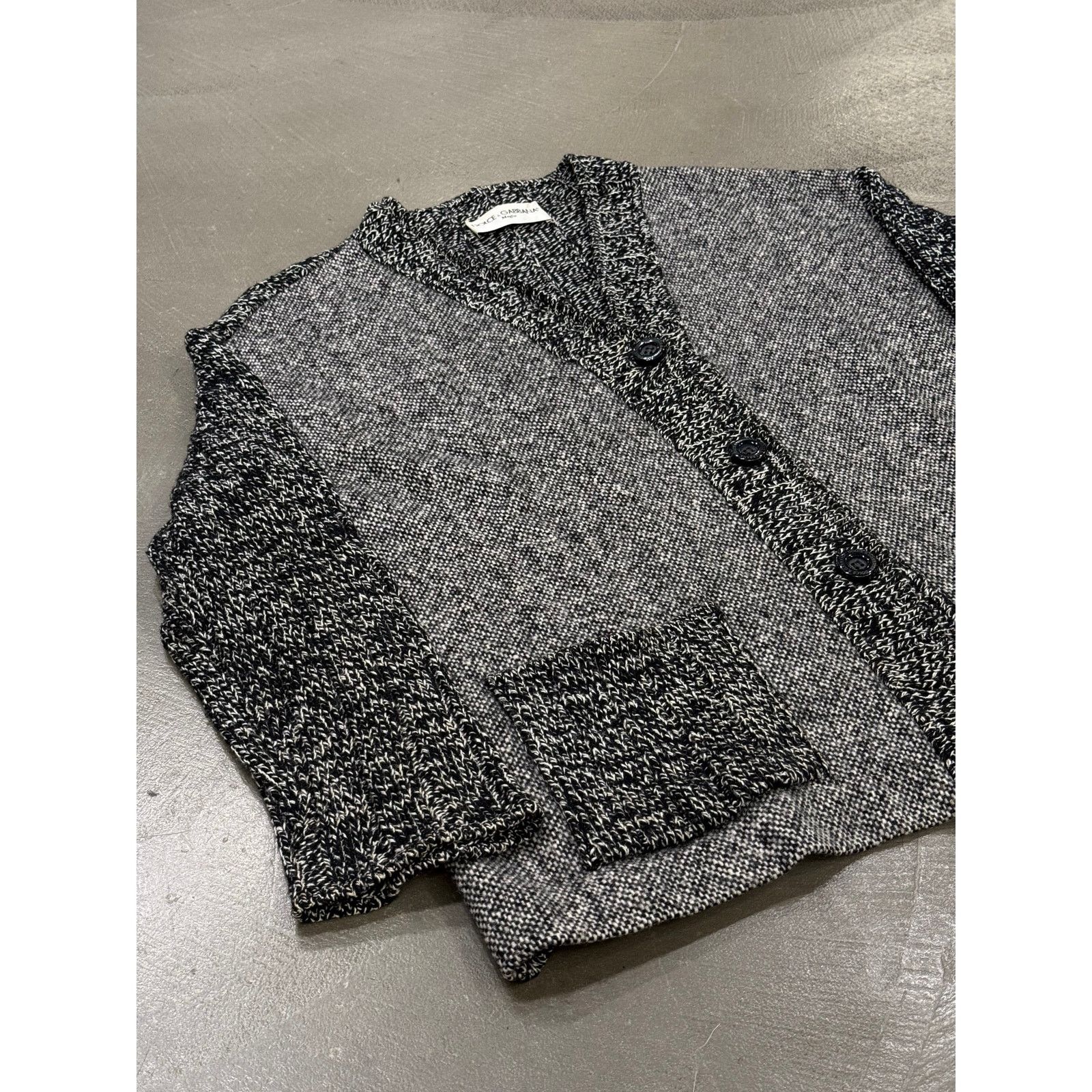 Dolce & Gabbana 1990s Dolce & Gabbana patchwork wool cardigan Size M / US 6-8 / IT 42-44 - 3 Thumbnail