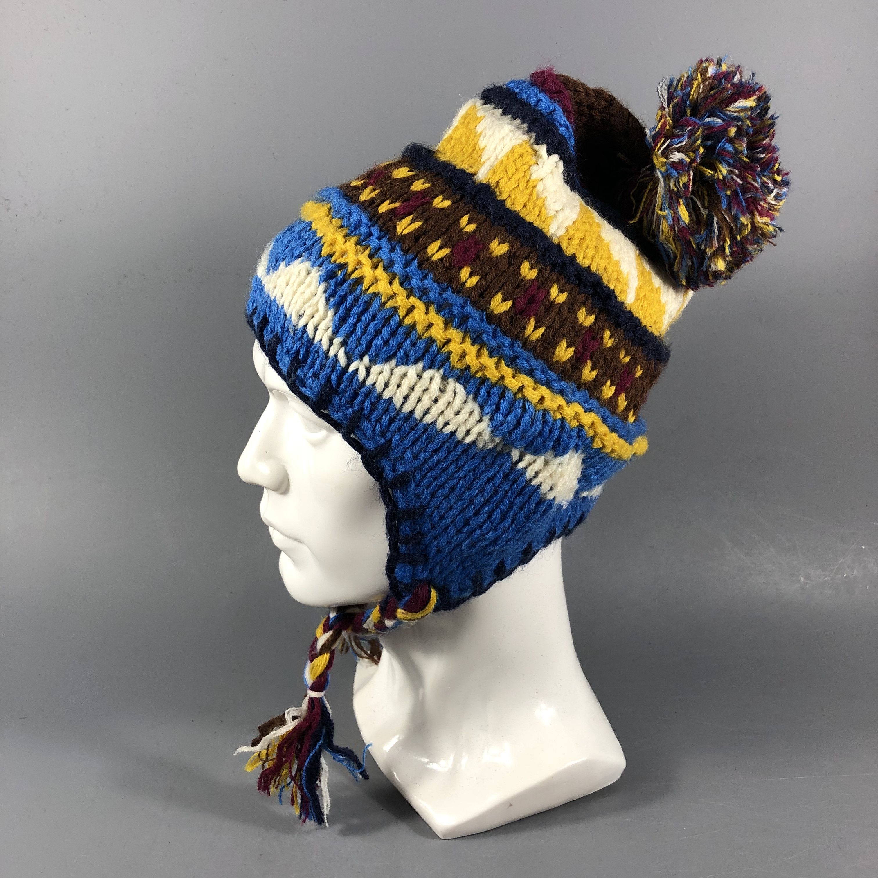 Vintage Fair Isle Earflap Bobble Beanie Snowcap Snow Hat B884 Size ONE SIZE - 2 Thumbnail