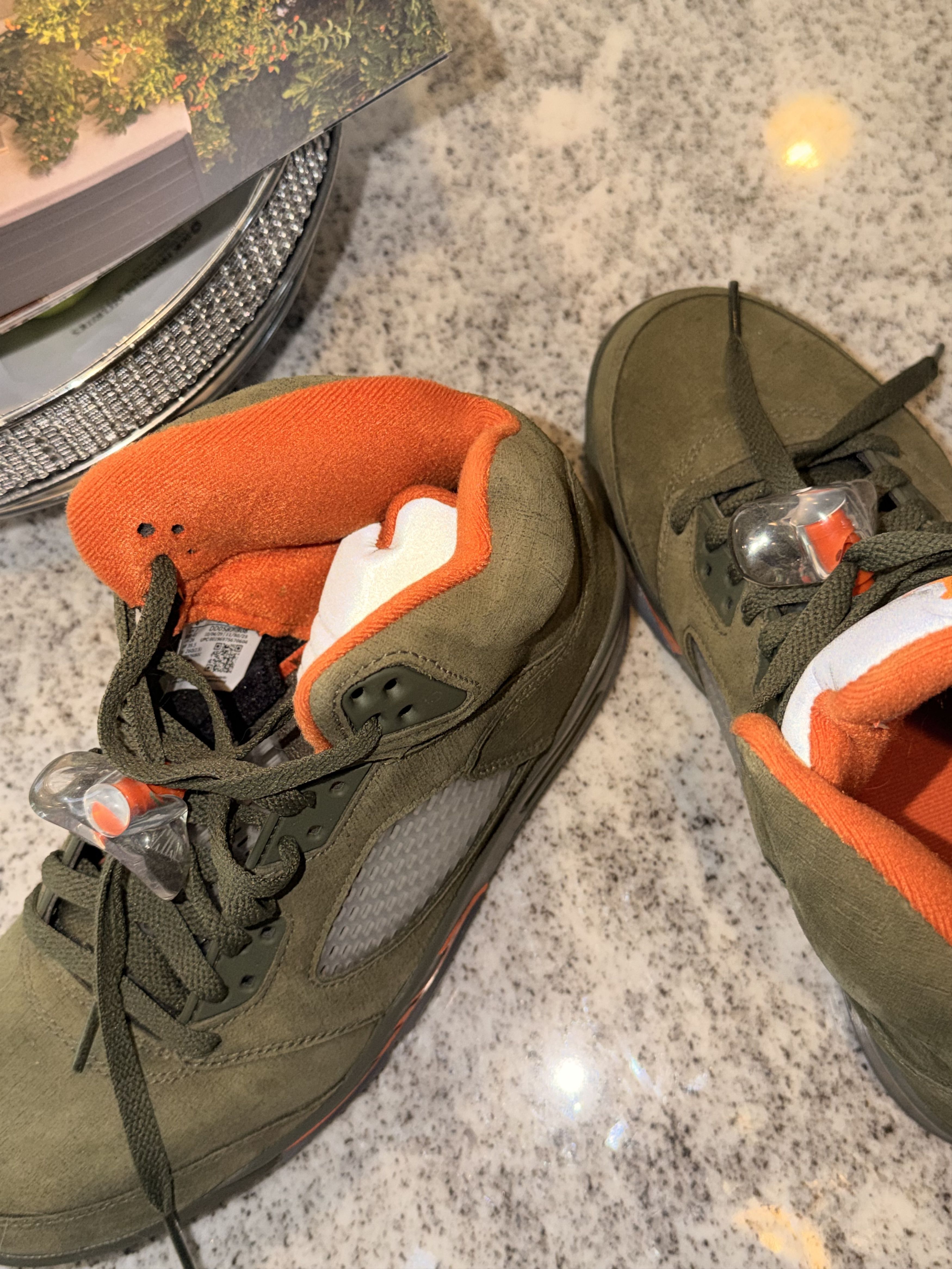 Jordan Brand Air Jordan 5 retro olive green Size US 8 / EU 41 - 9 Thumbnail