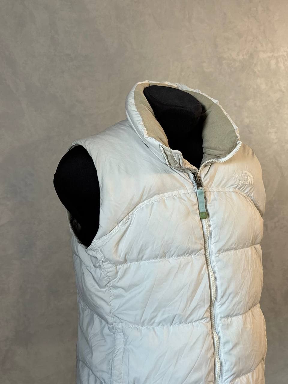 The North Face Vintage The North Face Puffer Vest 700 White Size S Size S / US 4 / IT 40 - 4 Thumbnail