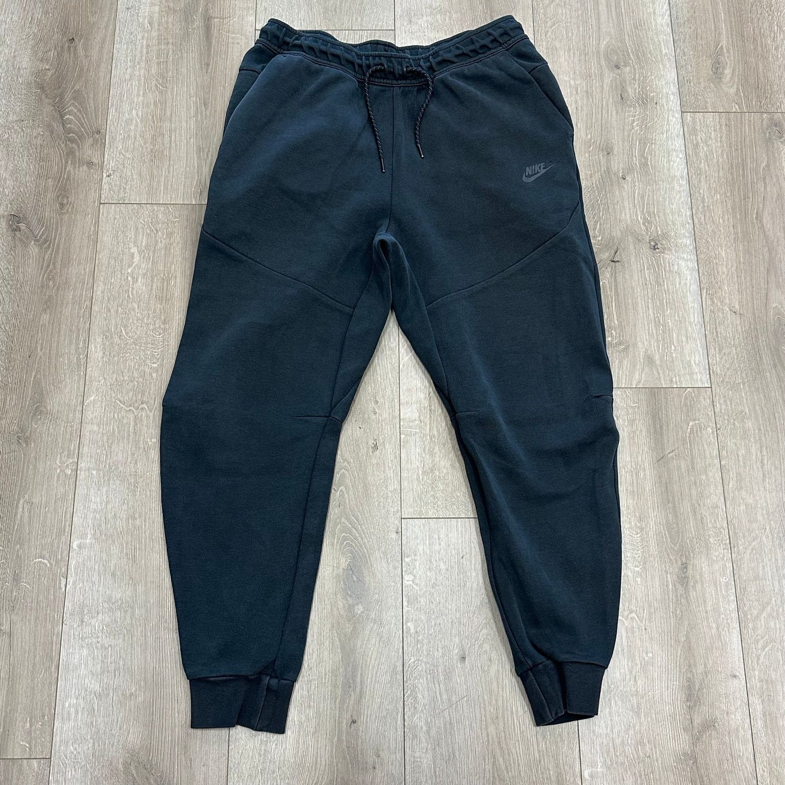 Nike Nike Sportswear Tech Fleece Jogger Sweatpants size Large L Size US 32 / EU 48 - 1 Thumbnail