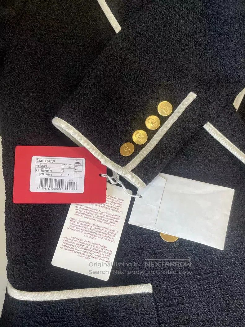 Valentino Valentino Wool double-breasted blazer Size M / US 6-8 / IT 42-44 - 7 Thumbnail
