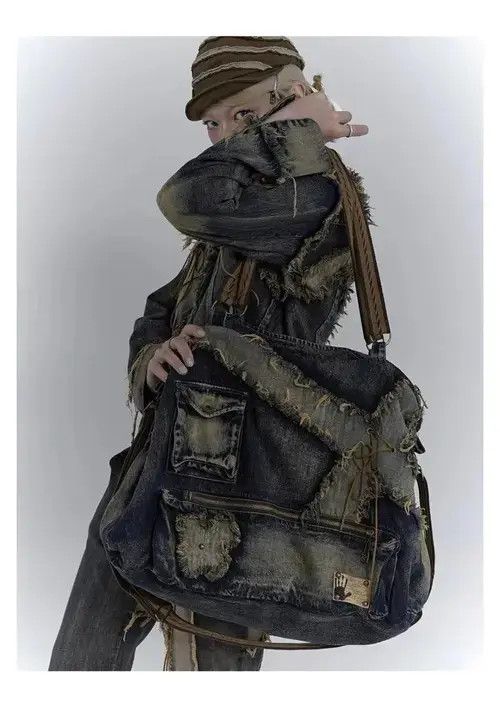 Japanese Brand Crossbody Bags Size ONE SIZE - 4 Thumbnail