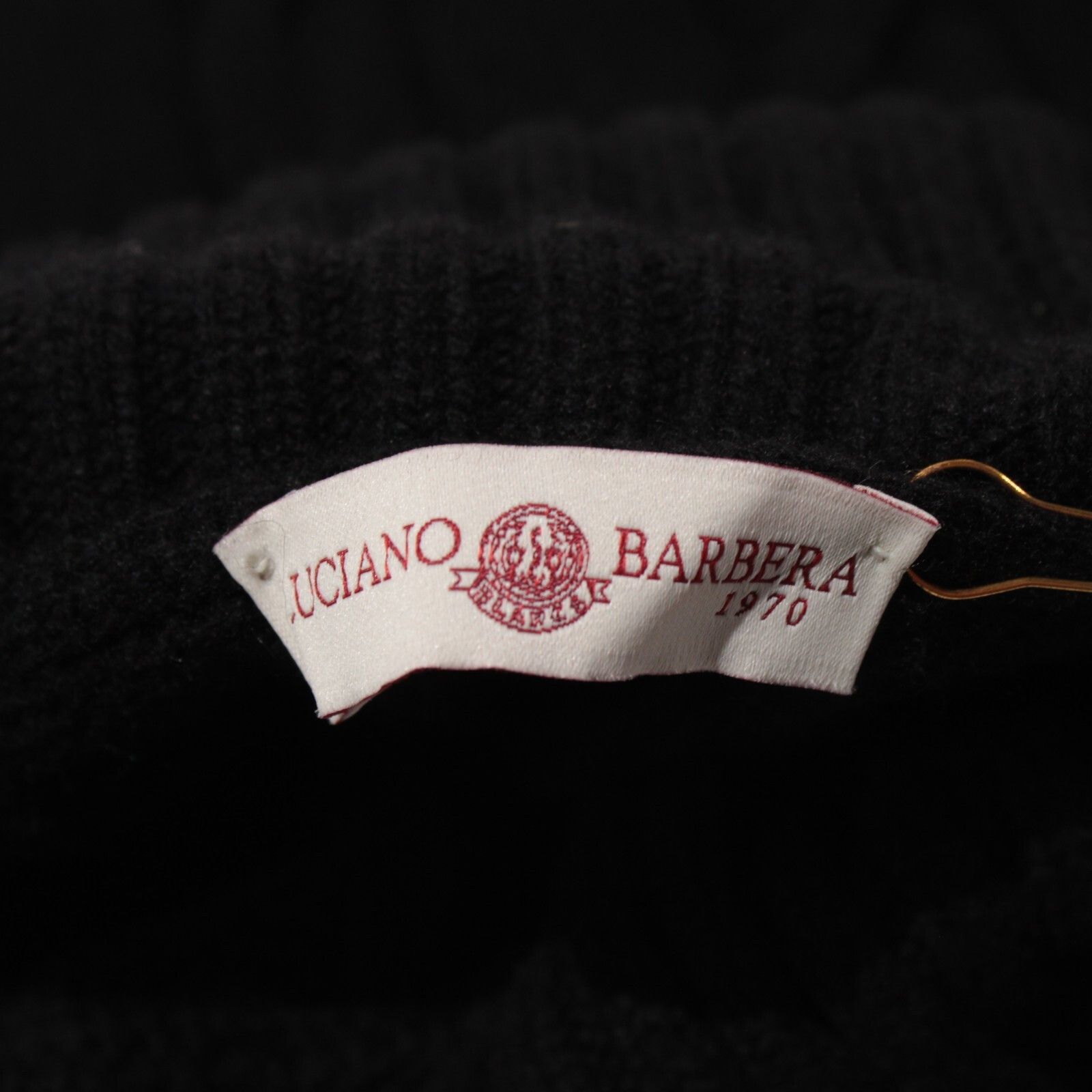 Luciano Barbera Luciano Barbera Sweater Size US M in Black Size US M / EU 48-50 / 2 - 3 Thumbnail