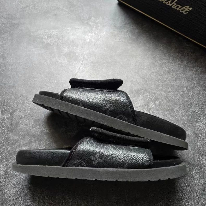 Louis Vuitton Louis Vuitton Black Slide Sandals Size 41-2506 Size US 9 / EU 42 - 5 Thumbnail