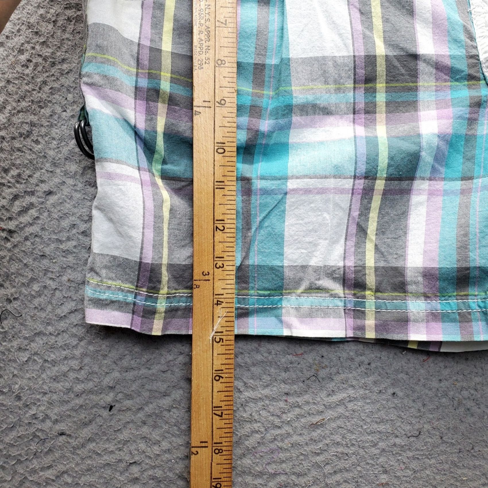 Vintage UNIONBAY Women Shorts 17 Multi Plaid Roll Tab Ankle 2-Button Fly Pockets Size 38" / US 16 / IT 52 - 3 Thumbnail