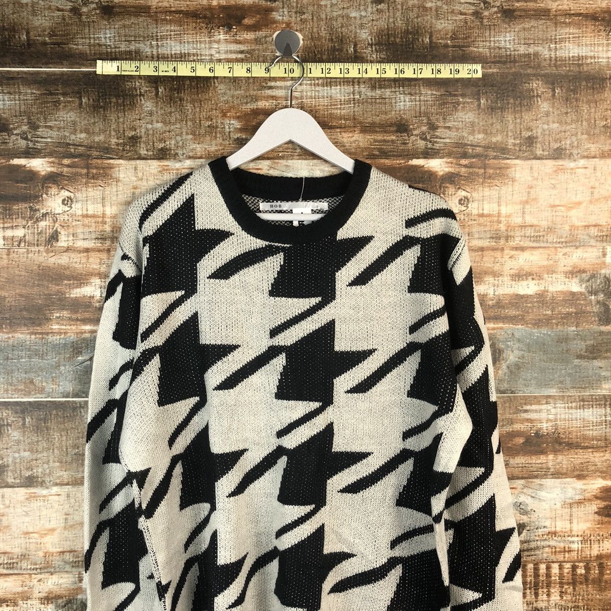 Vintage DLL H.O.B White Black star sweatshirt Knitwear #C037 Size US L / EU 52-54 / 3 - 2 Thumbnail