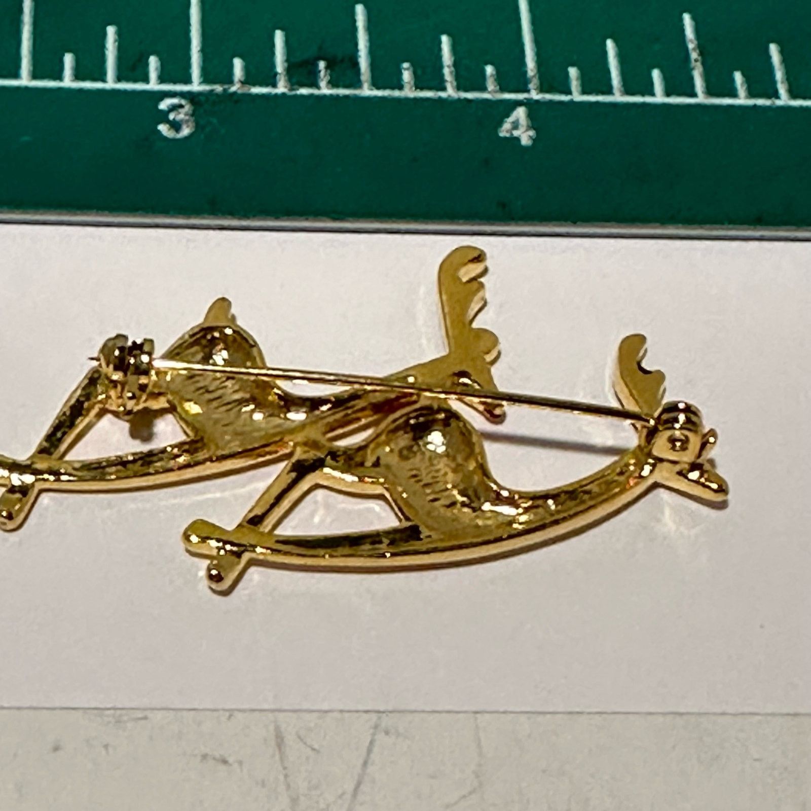 Vintage Vintage Brooch Pin Christmas Double Reindeer Gold Tone 2" Size ONE SIZE - 3 Thumbnail