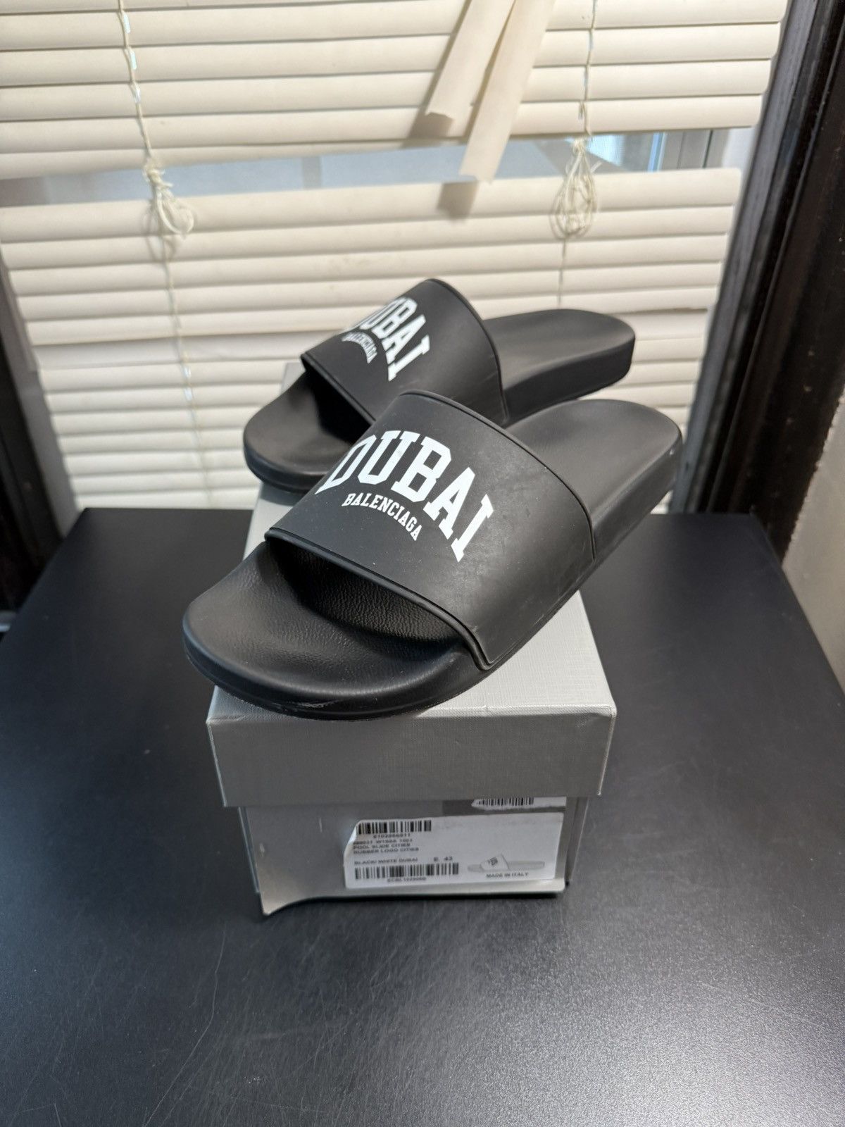 Balenciaga Balenciaga Dubai Slides Size 10 Size US 10 / EU 43 - 12 Thumbnail