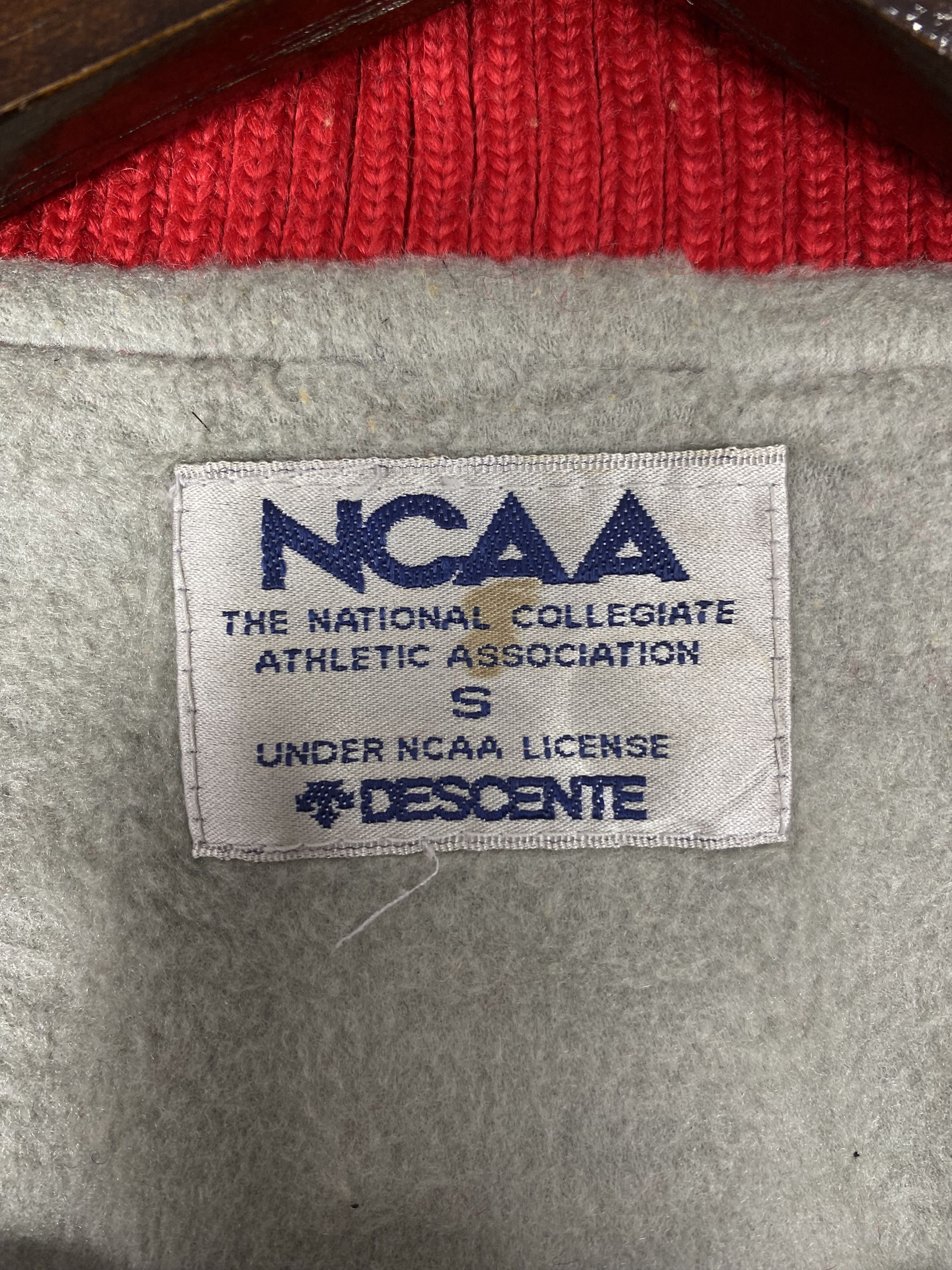 Vintage Vintage UCLA Descente Varsity Jacket DJ0313 Size US S / EU 44-46 / 1 - 10 Thumbnail
