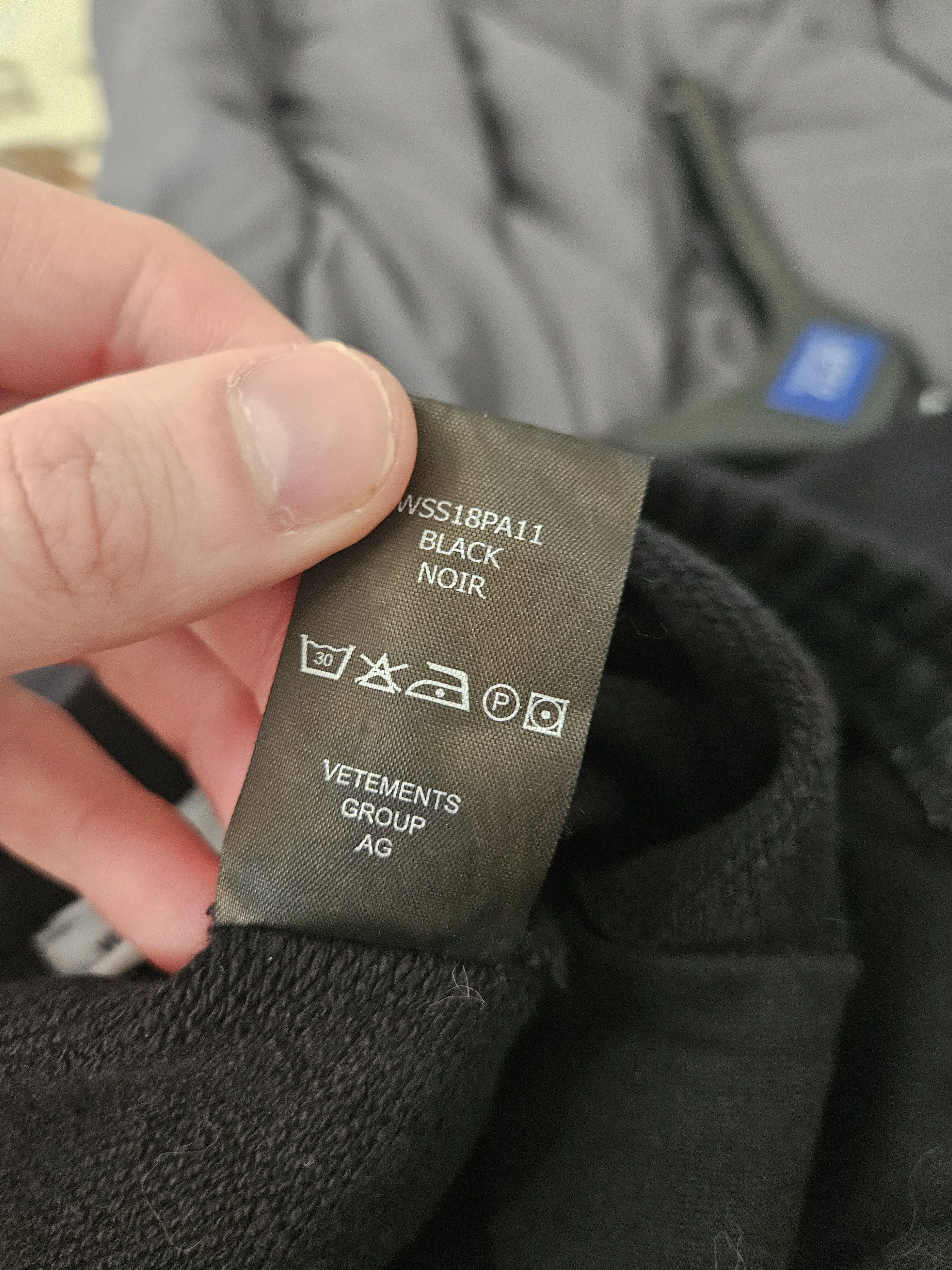 Vetements Washtag Logo Tape Black Sweatpants Size US 32 / EU 48 - 7 Thumbnail