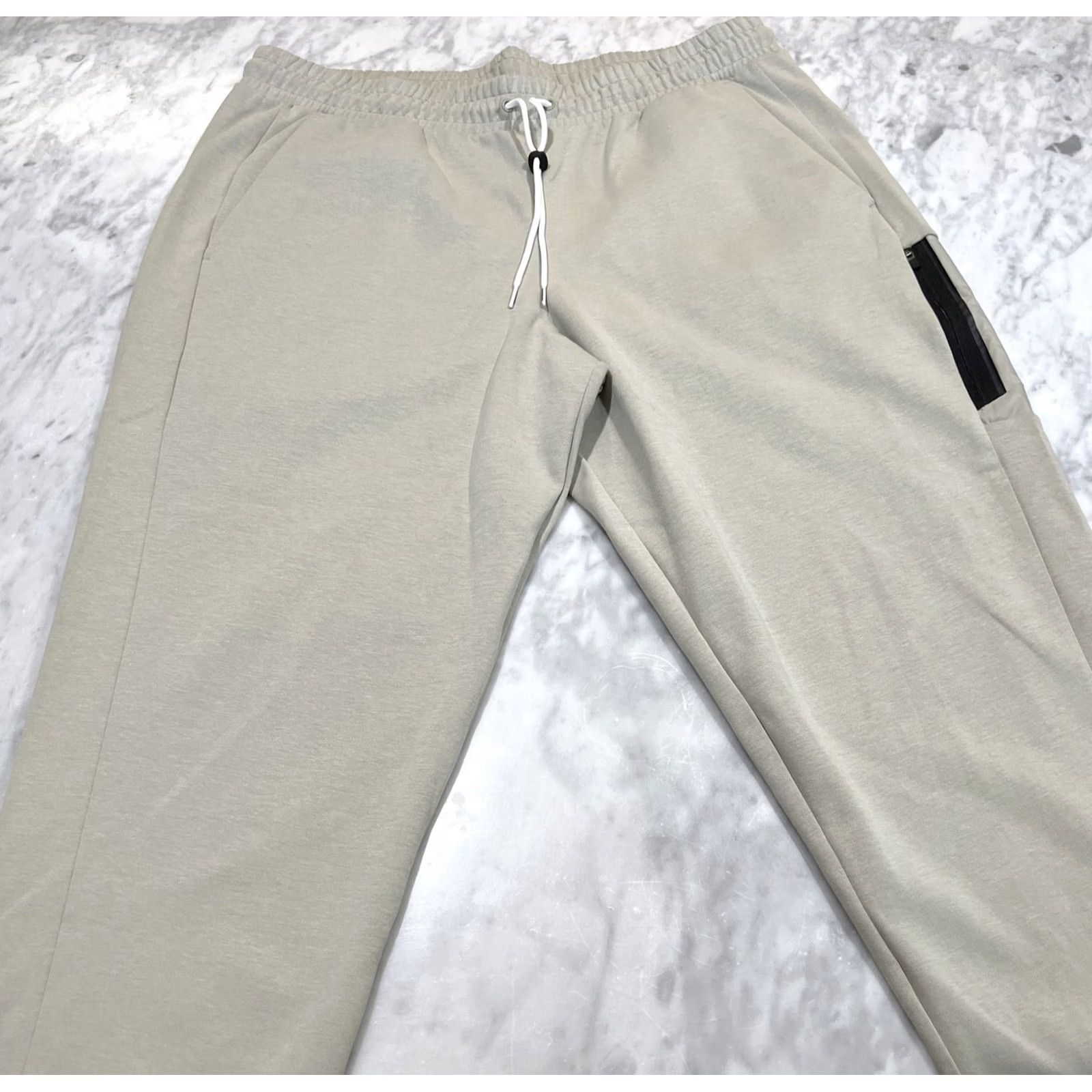 Vintage Cargo Sweatpants Men’s 2XL Pebble Gray Drawstring Pockets Regular Pants Sports Comfort Elastic Waist Pockets Gr ay Purposed Size US 39 - 4 Thumbnail