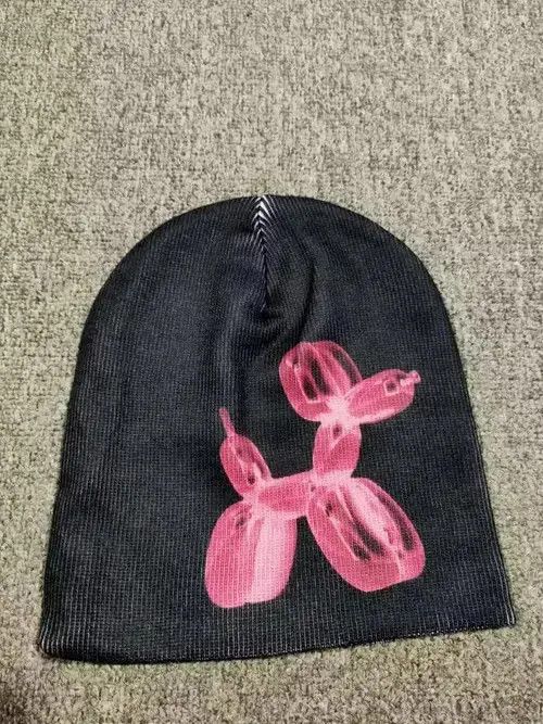 Other Pink Balloon Dog Toy Graphic No Cuff Beanie Hat Black Size ONE SIZE - 4 Thumbnail
