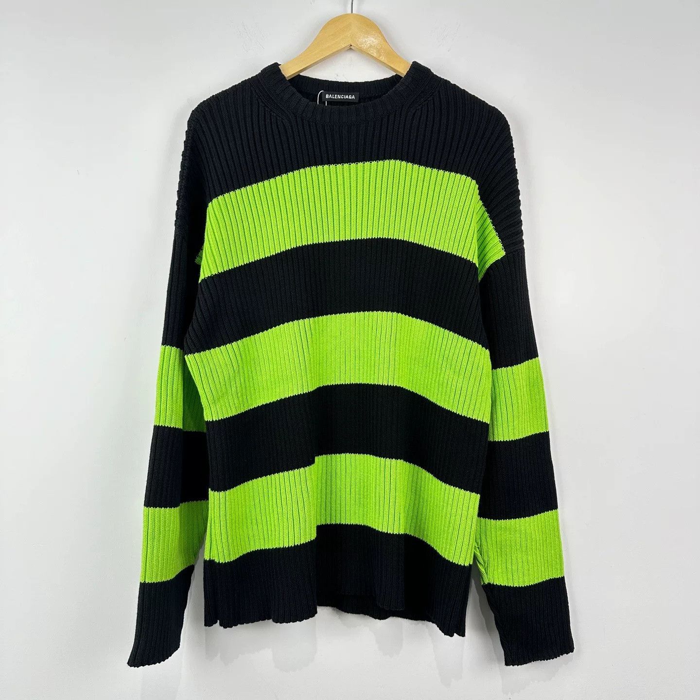Balenciaga Balenciaga Logo Knitted Sweater XS Size Size XS / US 0-2 / IT 36-38 - 1 Thumbnail
