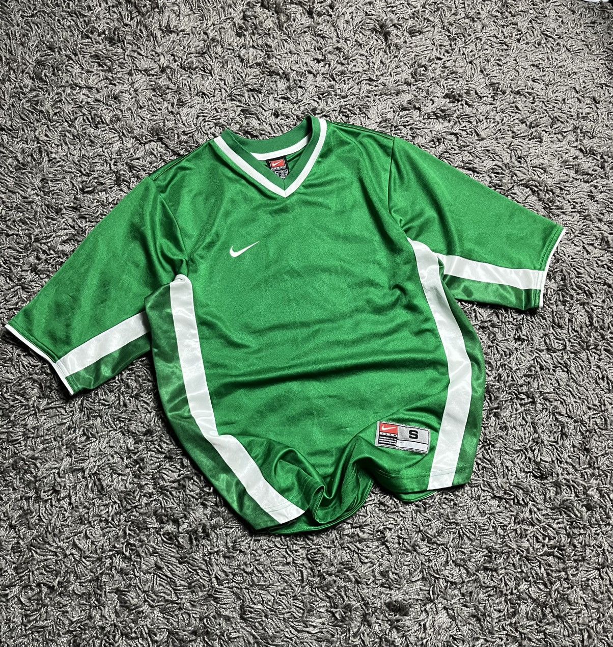 Nike Nike Vtg Kelly Green Short Sleeve Soccer Jersey S Size US S / EU 44-46 / 1 - 1 Thumbnail