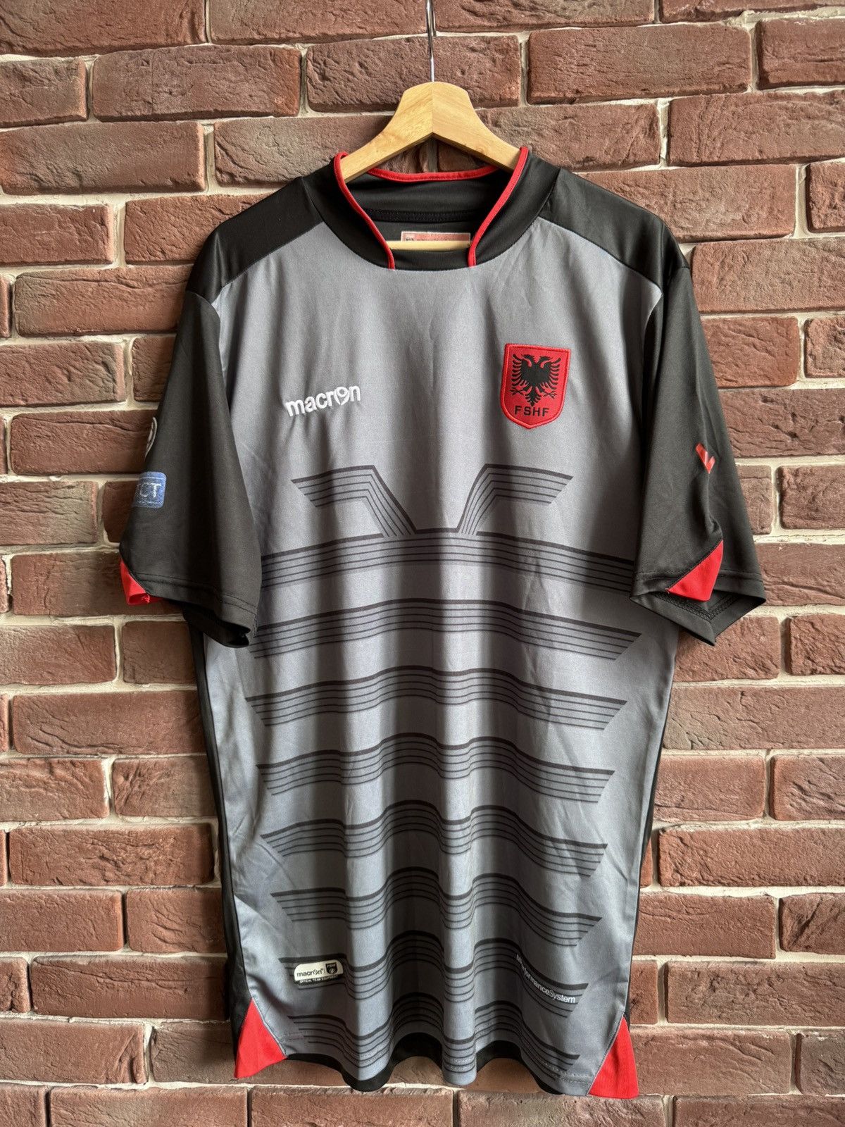 Macron Rare Macron Albania Team Football 00s Jersey Soccer Kit Size US XL / EU 56 / 4 - 1 Thumbnail