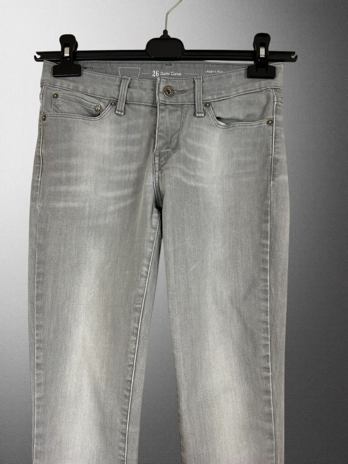 Levi's Levi’s Demi Curve Modern Rise Skinny jeans size W26 L32 Size 26" / US 2 / IT 38 - 2 Thumbnail