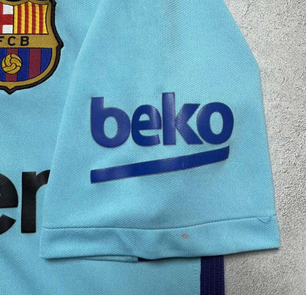 Nike Barcelona 2017 2018 Away Shirt Soccer Jersey Nike Size US S / EU 44-46 / 1 - 15 Thumbnail