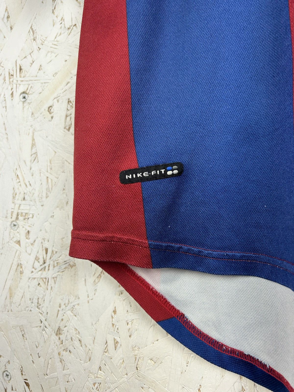 Nike 90s Nike FC Barcelona 1998/99 Home Kit Soccer Jersey L Size US L / EU 52-54 / 3 - 6 Thumbnail