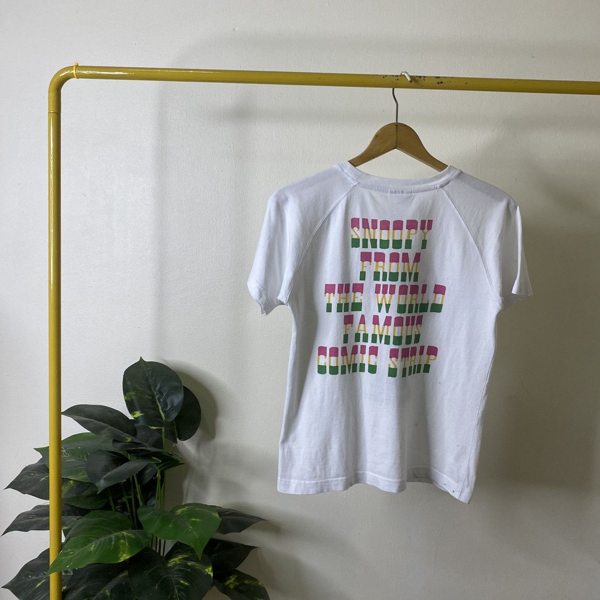 Peanuts Vintage 1990s Peanuts Snoopy Reggae Bob Marley Style T Shirt Size US S / EU 44-46 / 1 - 6 Thumbnail
