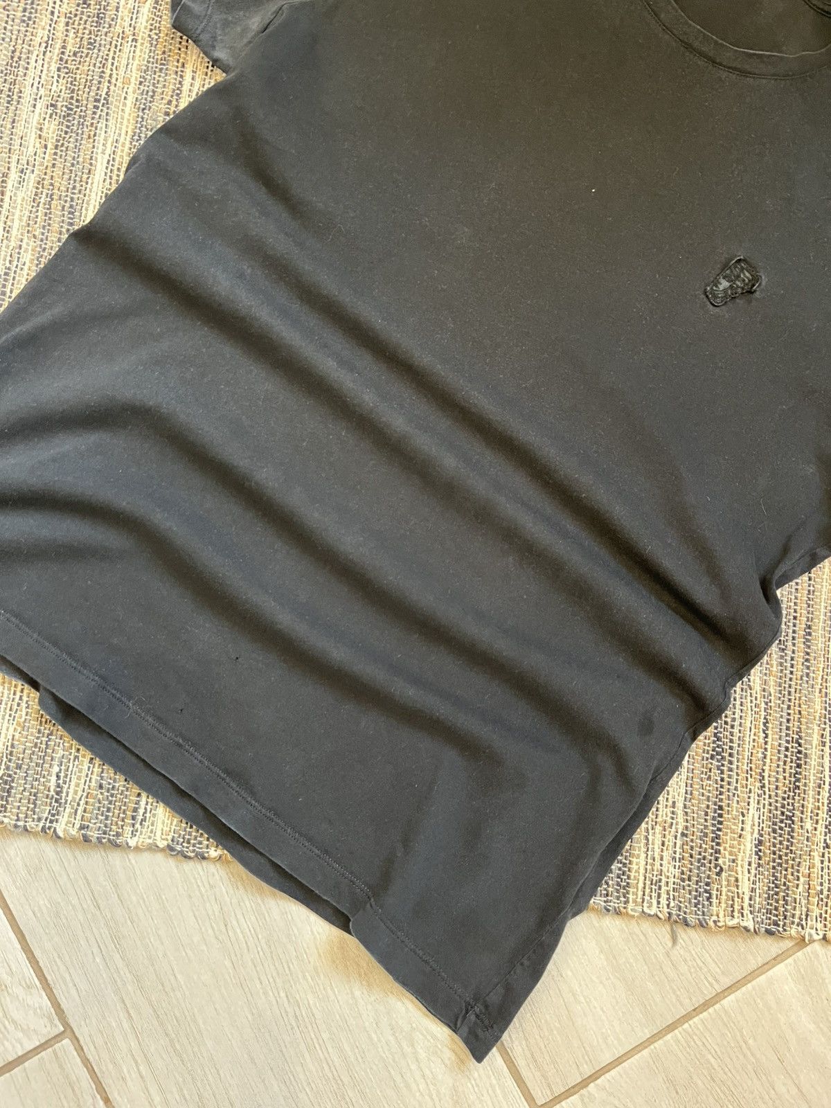Versace × Vintage Versace Tshirt blank tee faded black minimalistic logo Size US M / EU 48-50 / 2 - 6 Thumbnail