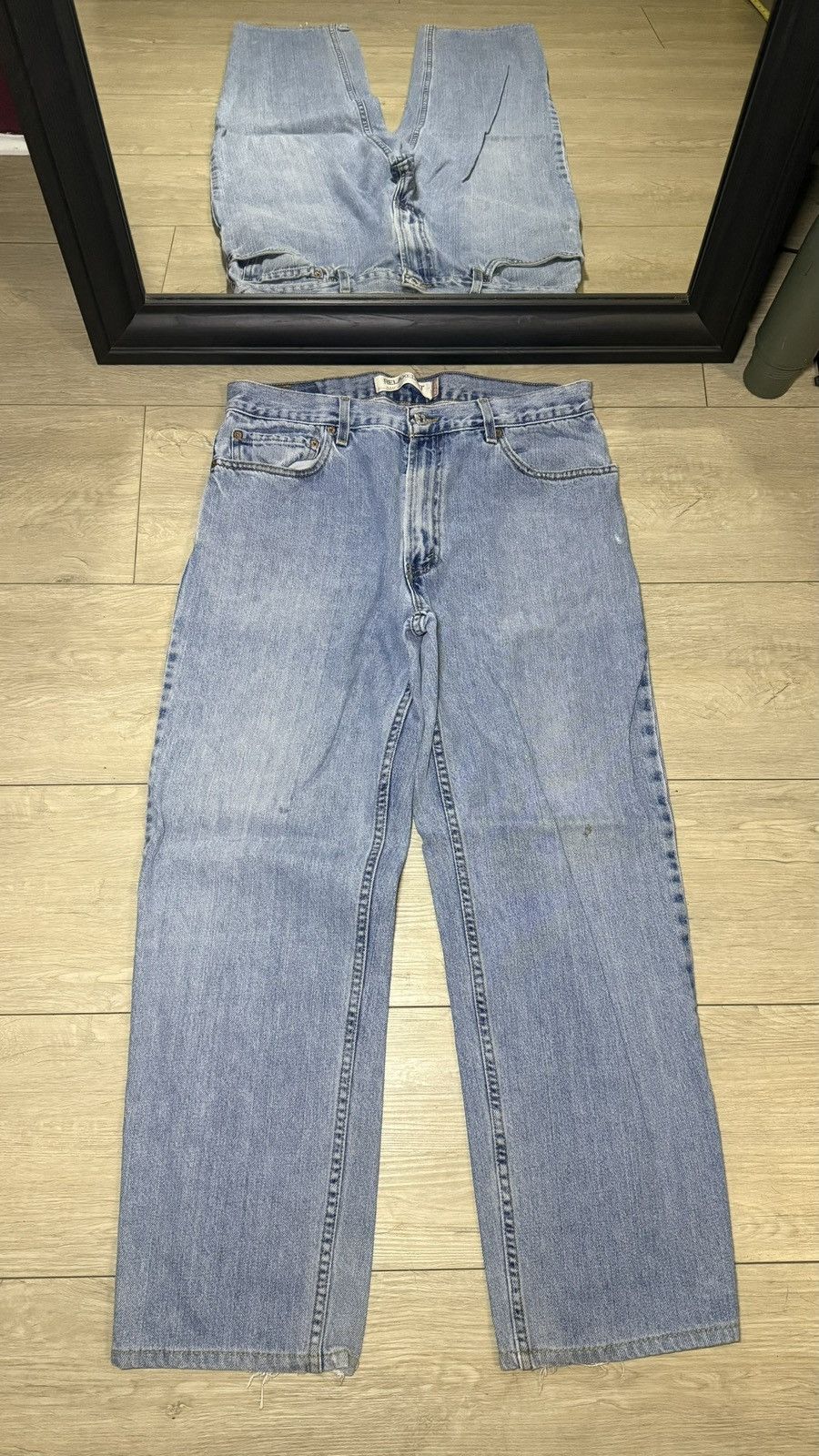 Levi's Y2K 2000s Levi’s 550 35 x 30 Light Wash Straight Leg Denim Size US 35 - 1 Thumbnail