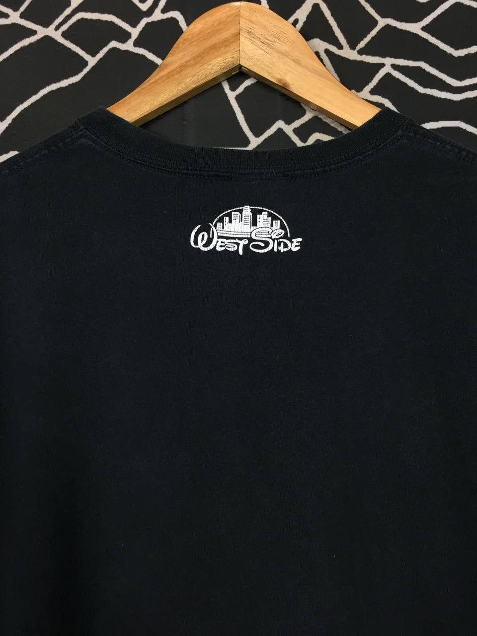 Japanese Brand Vtg Octopus Army West Side Mickey Mouse Parody Hip Hop Tee Size US L / EU 52-54 / 3 - 5 Thumbnail