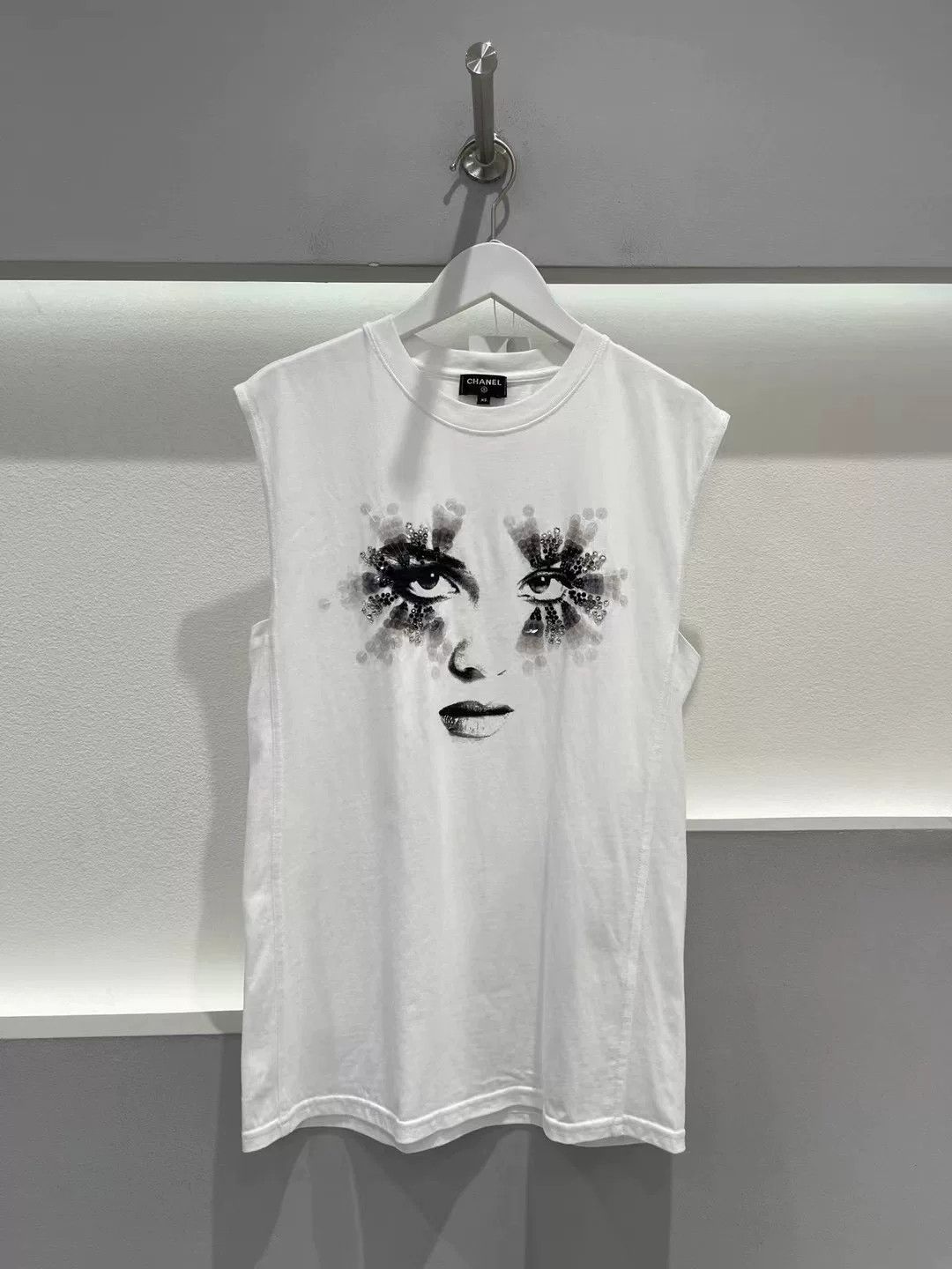 Chanel Chanel Portrait Print Sleeveless Top Size US XS / EU 42 / 0 - 1 Thumbnail