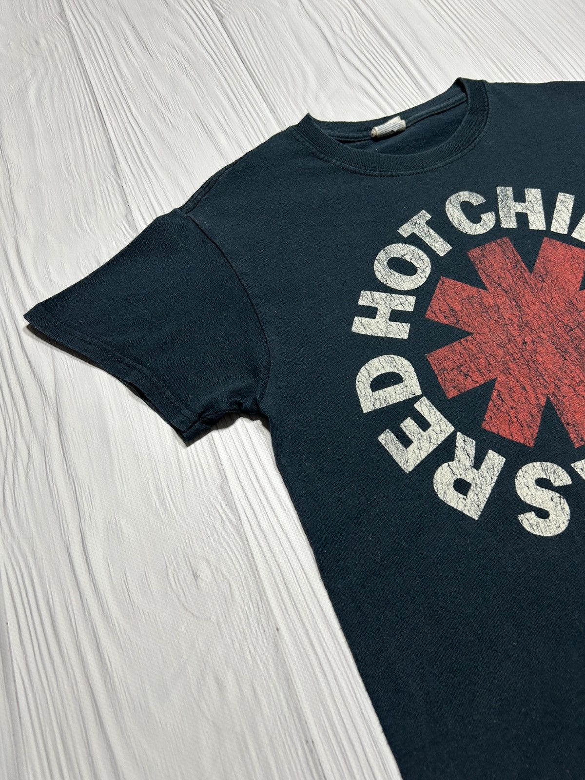 Band Tees Vintage 2015 Red Hot Chili Peppers Band T-Shirt Size US S / EU 44-46 / 1 - 6 Thumbnail